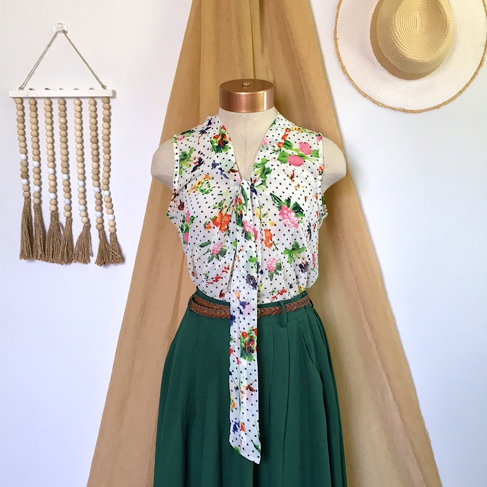 Elegant Sleevles Modcloth Floral Blouse
